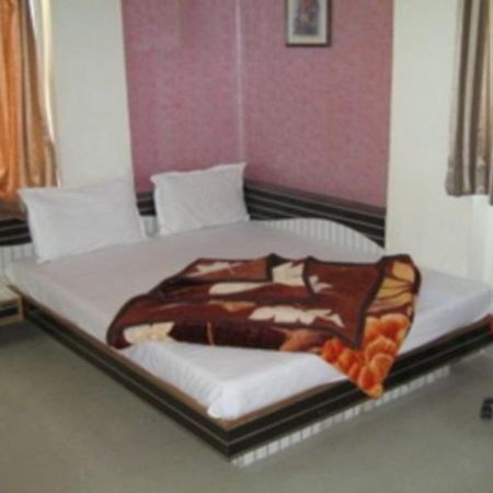 Angan Residency Hotel Ahmedabad Buitenkant foto